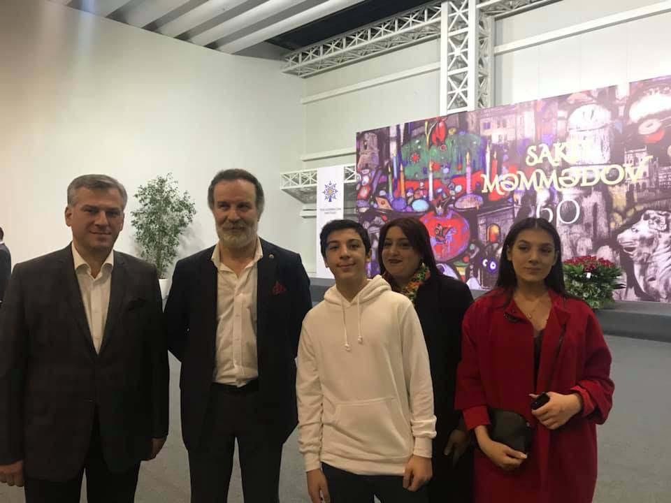 В Baku Crystal Hall открылась грандиозная юбилейная выставка Сакита Мамедова (ФОТО)