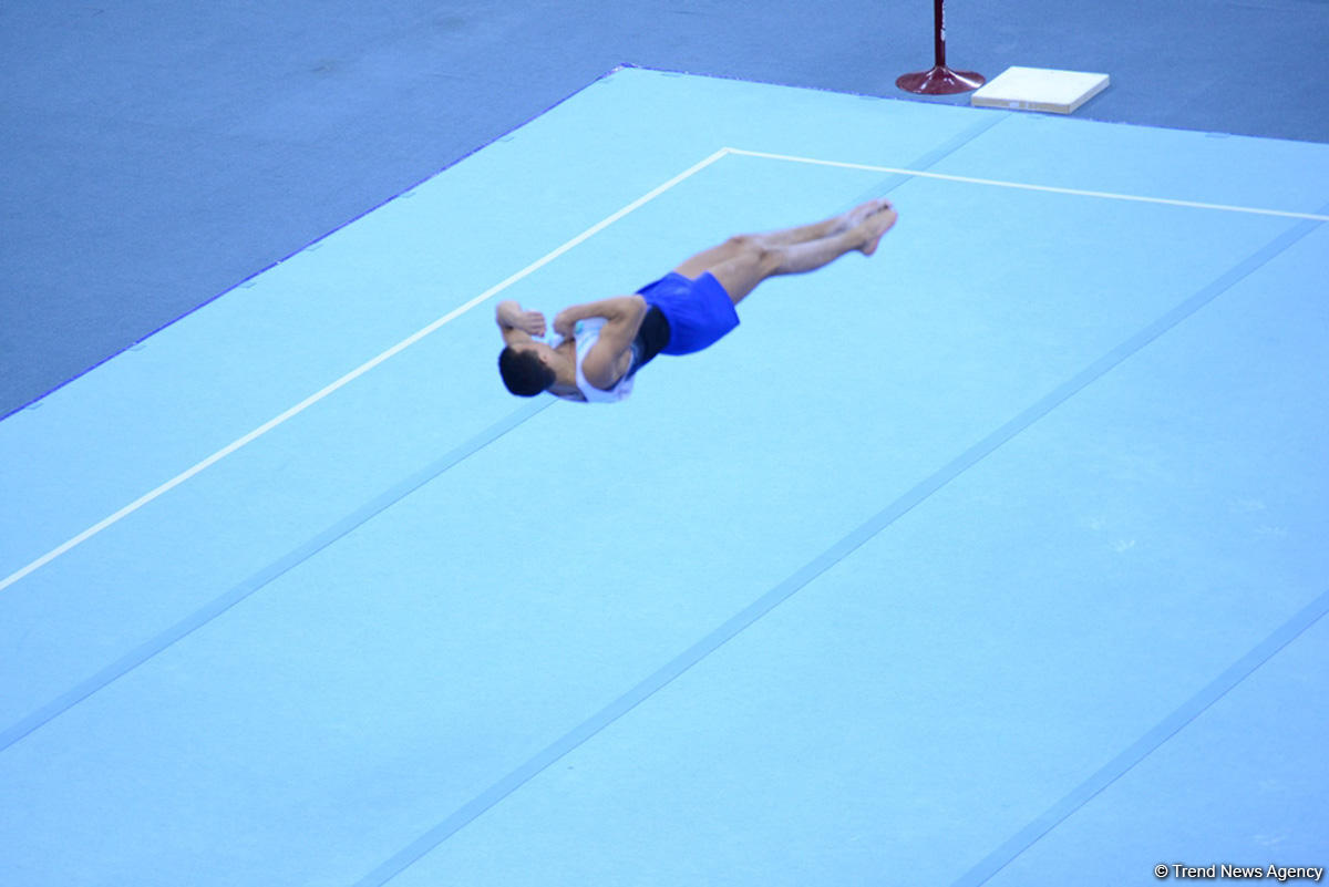 В Баку стартовал третий день соревнований Кубка мира FIG по спортивной гимнастике (ФОТО)