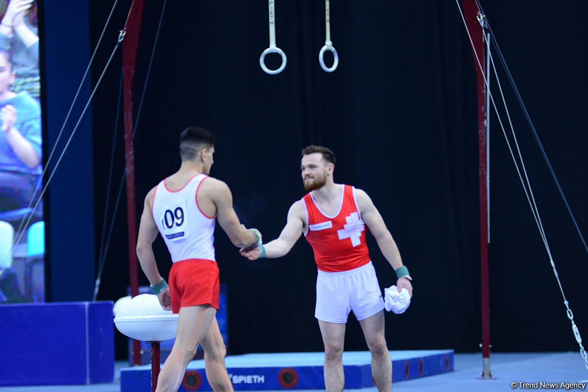 В Баку стартовал третий день соревнований Кубка мира FIG по спортивной гимнастике (ФОТО)