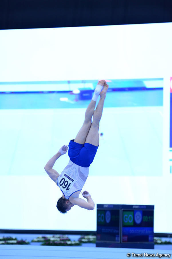 В Баку стартовал третий день соревнований Кубка мира FIG по спортивной гимнастике (ФОТО)