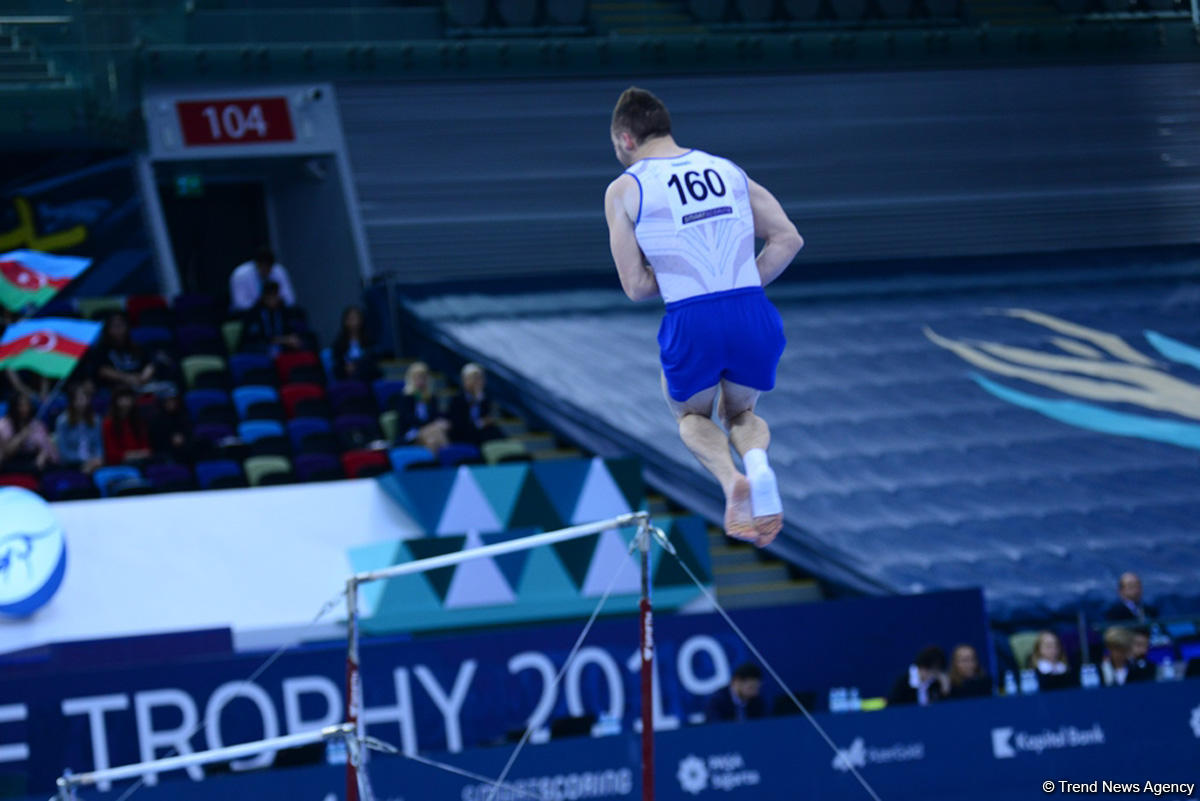 В Баку стартовал третий день соревнований Кубка мира FIG по спортивной гимнастике (ФОТО)