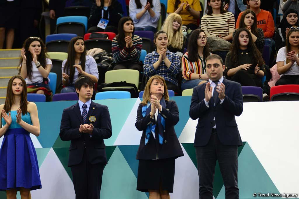 Состоялась церемония награждения победителей и призеров первого дня финалов Кубка мира по спортивной гимнастике в Баку (ФОТО)