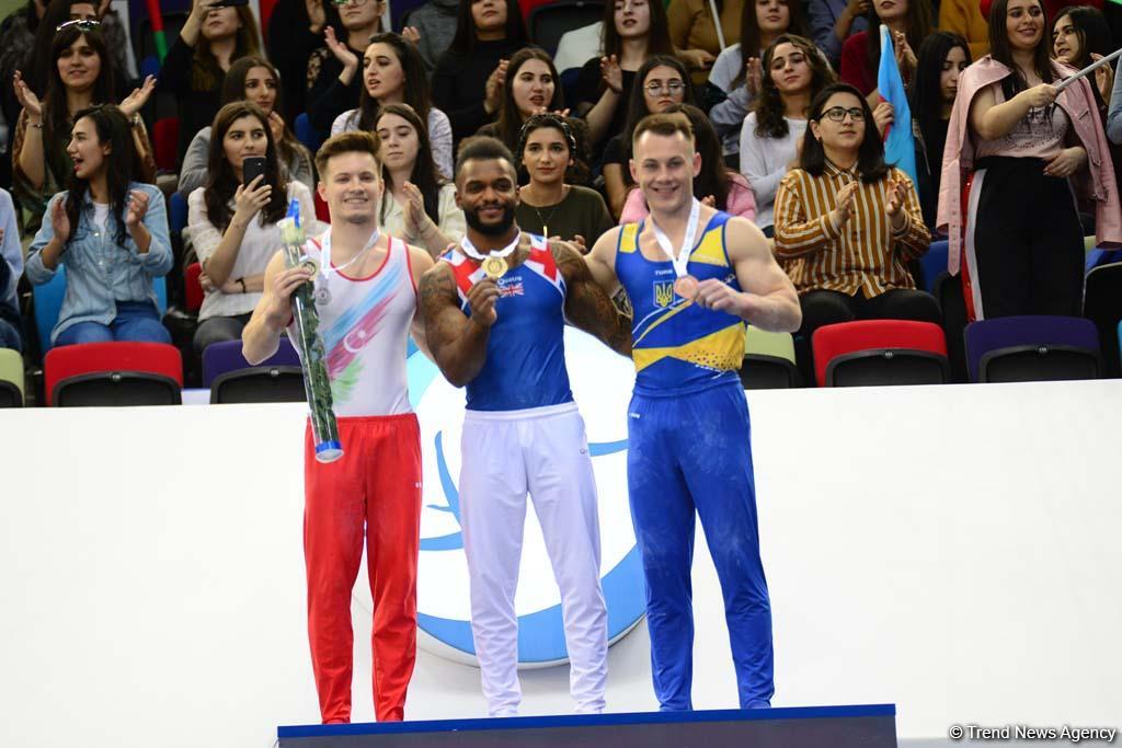 Состоялась церемония награждения победителей и призеров первого дня финалов Кубка мира по спортивной гимнастике в Баку (ФОТО)
