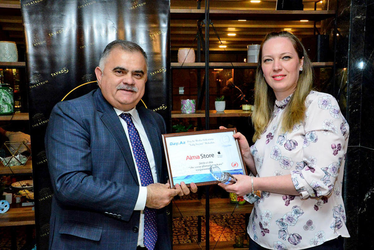 "Xalq seçimi": Читатели Day.Az выбрали лучших из лучших (ФОТО)