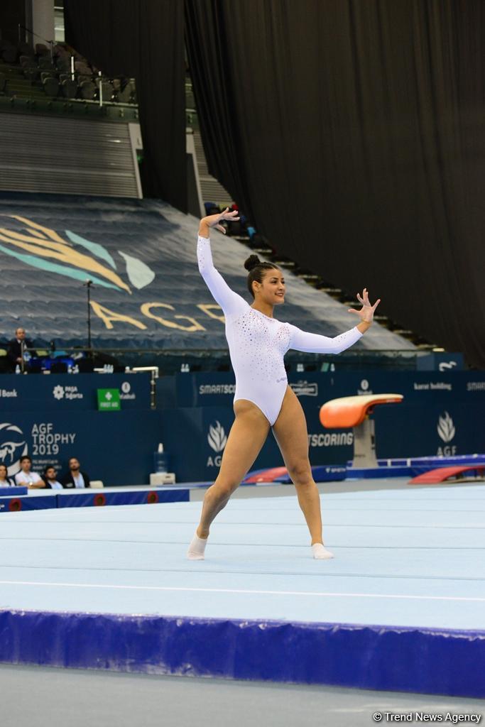 В Национальной арене гимнастики продолжаются финальные соревнования Кубка мира по спортивной гимнастике в Баку (ФОТО)