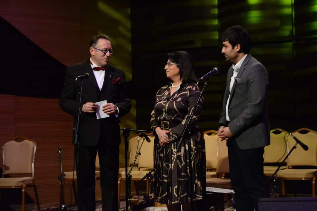 "Sarı Gəlin" и "Bayram  axşamları": австрийский музыкант выступил с концертом в Баку (ФОТО)