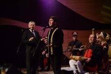 "Sarı Gəlin" и "Bayram  axşamları": австрийский музыкант выступил с концертом в Баку (ФОТО)