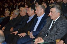 "Sarı Gəlin" и "Bayram  axşamları": австрийский музыкант выступил с концертом в Баку (ФОТО)