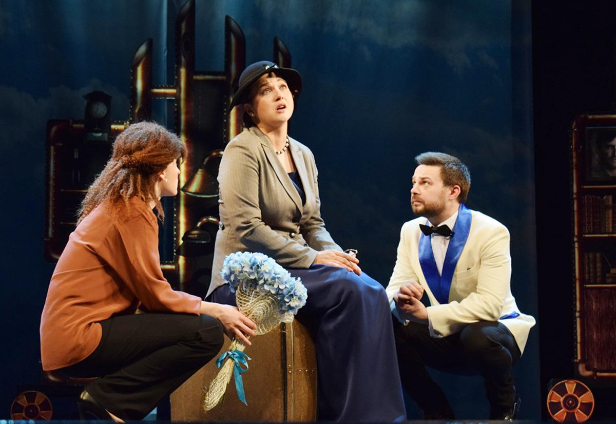 Cупруга министра иностранных дел Беларуси удивила  бакинцев  "Брачным договором"   (ФОТО)