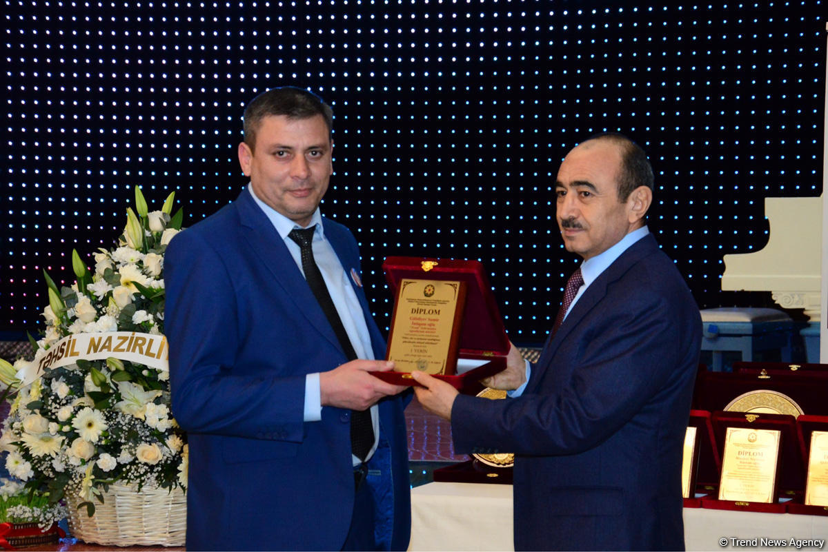 Али Гасанов: Поддержка Азербайджанским государством СМИ, журналистов осуществляется в прозрачной форме (ФОТО)