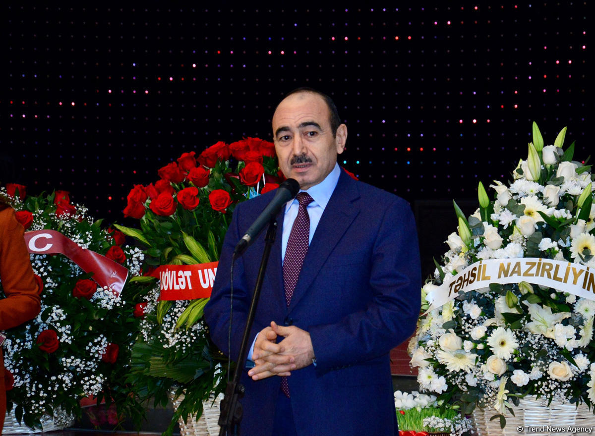 Али Гасанов: Поддержка Азербайджанским государством СМИ, журналистов осуществляется в прозрачной форме (ФОТО)