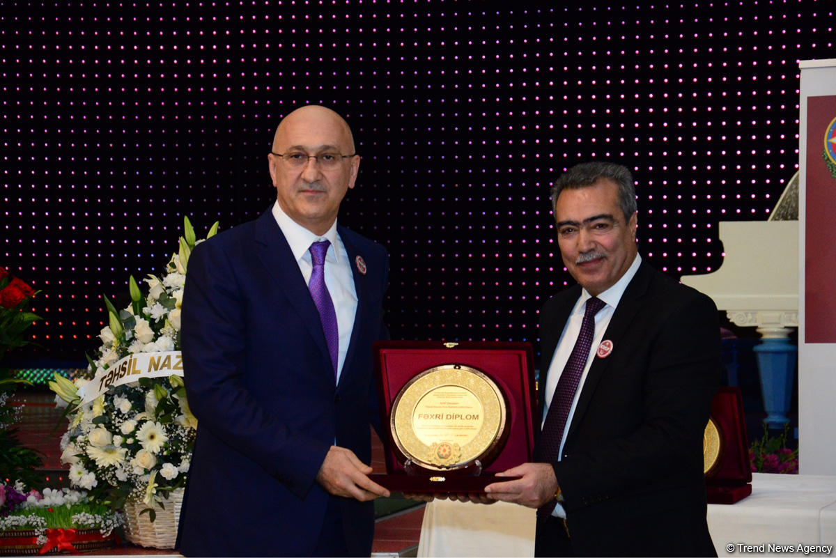 Али Гасанов: Поддержка Азербайджанским государством СМИ, журналистов осуществляется в прозрачной форме (ФОТО)