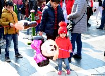 В Баку продолжается фестиваль по случаю праздника Новруз (ФОТО)