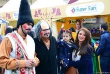 В Баку продолжается фестиваль по случаю праздника Новруз (ФОТО)