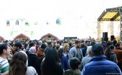 В Баку продолжается фестиваль по случаю праздника Новруз (ФОТО)