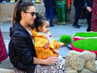 В Баку продолжается фестиваль по случаю праздника Новруз (ФОТО)