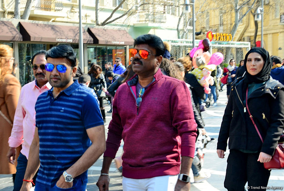 В Баку продолжается фестиваль по случаю праздника Новруз (ФОТО)