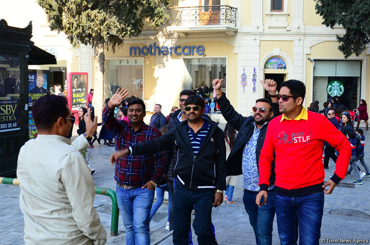 В Баку продолжается фестиваль по случаю праздника Новруз (ФОТО)