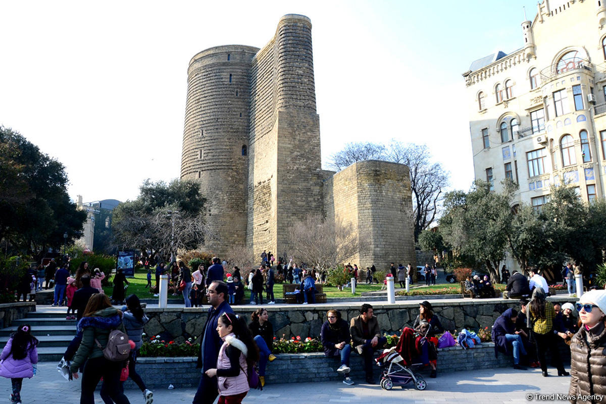 В Баку продолжается фестиваль по случаю праздника Новруз (ФОТО)