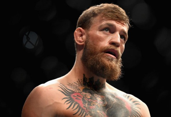 Макгрегор победил Серроне в первом поединке после поражения от Нурмагомедова (ВИДЕО)