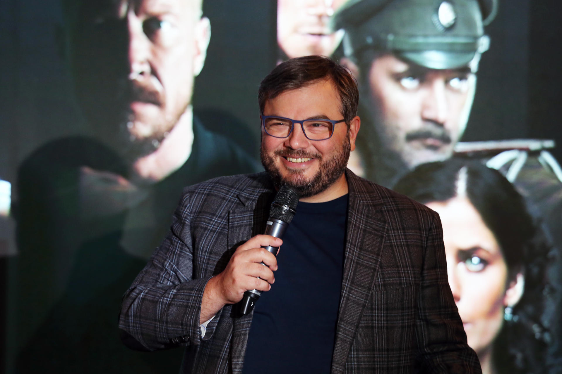 Актер команды "Парни из Баку" будет определять лучшие телепроекты за пределами США