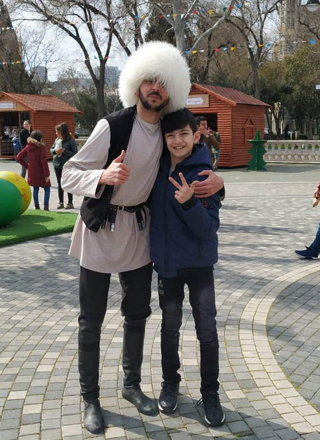 Весенняя сказка на Бакинском бульваре (ФОТО)