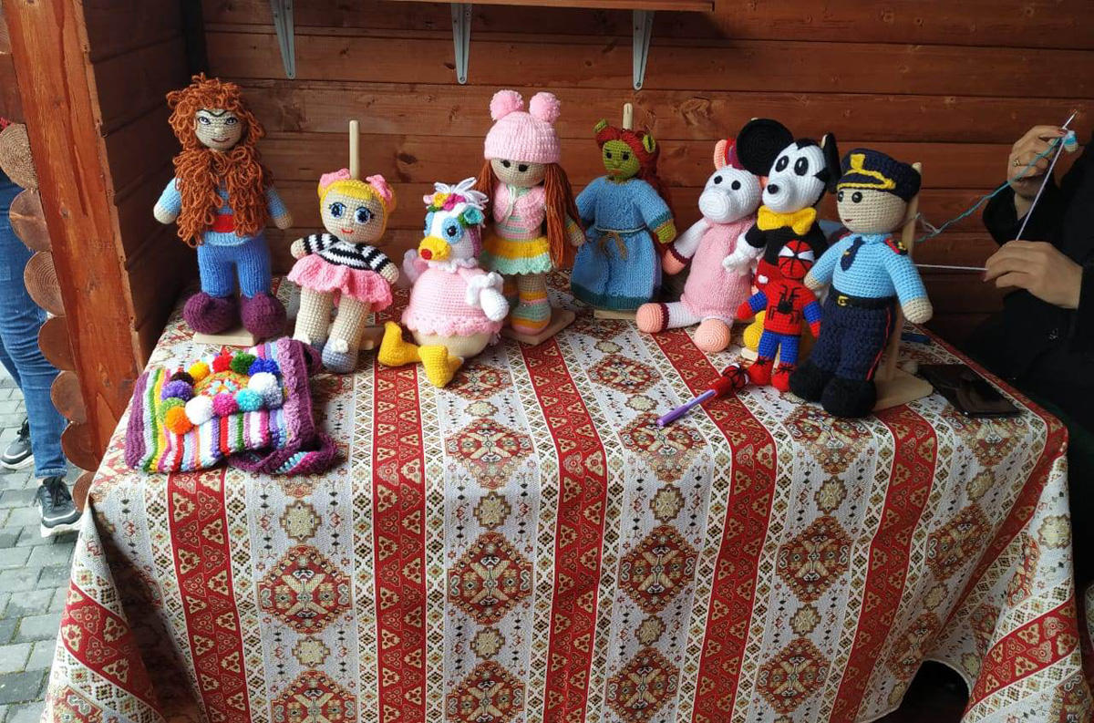 Весенняя сказка на Бакинском бульваре (ФОТО)