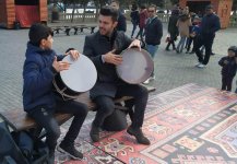 Весенняя сказка на Бакинском бульваре (ФОТО)