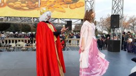 Весенняя сказка на Бакинском бульваре (ФОТО)