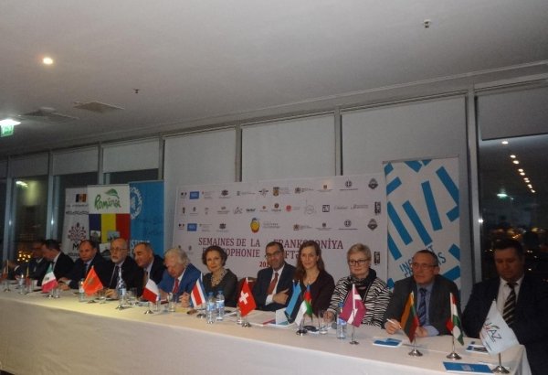 13 послов презентовали Фестиваль "Недели Франкофонии" в Баку (ФОТО)