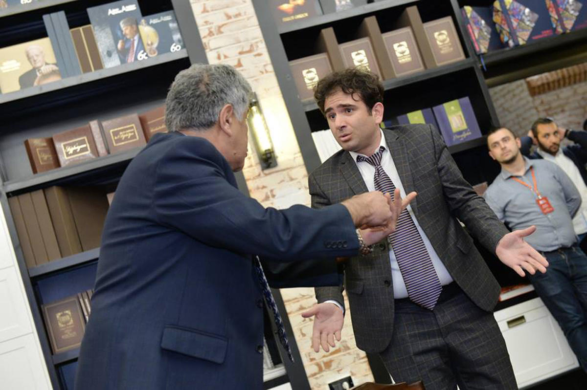 Всемирный день театра в Бакинском книжном центре (ФОТО)