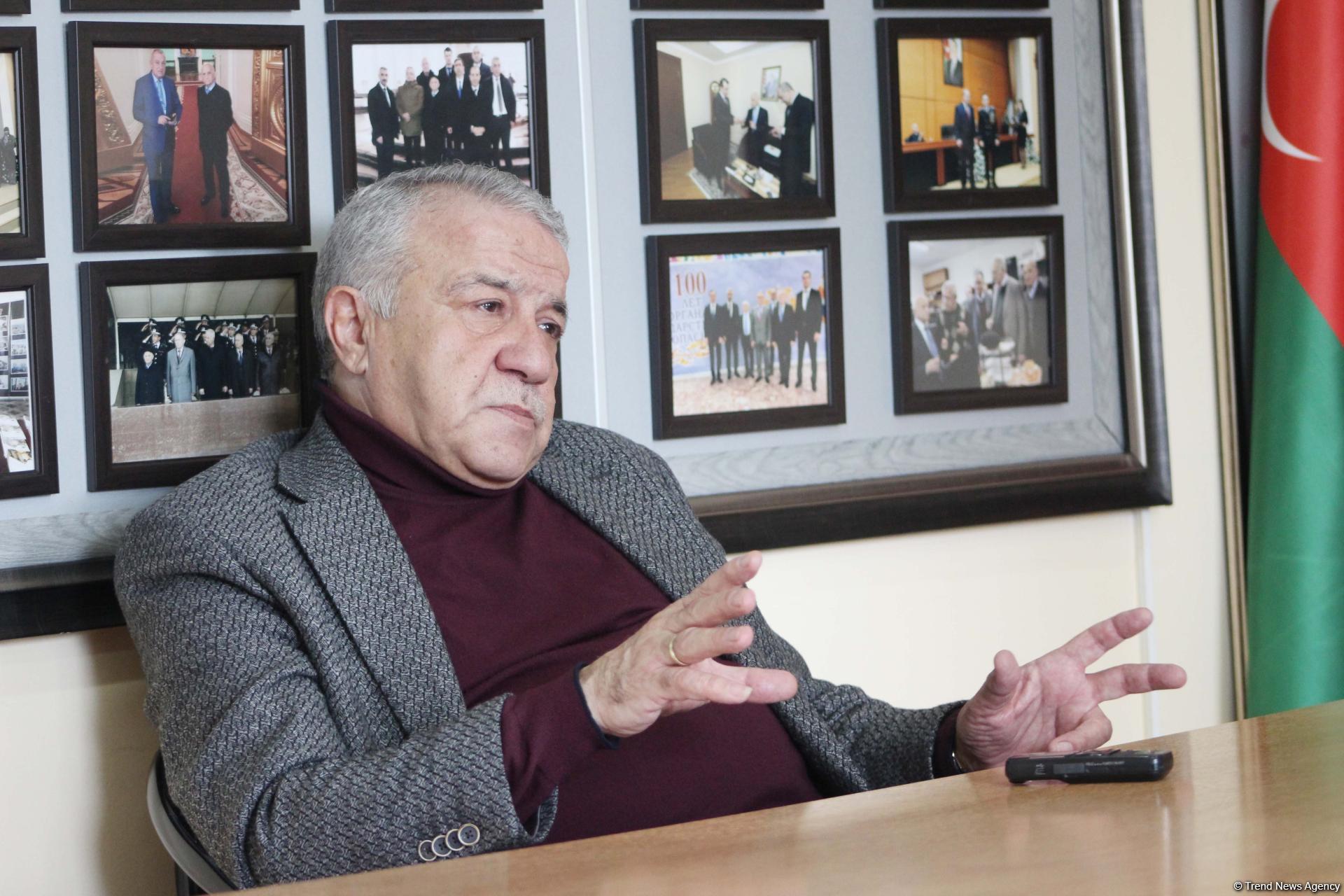 Чайханщик, Mamma Roza и предсказатель будущего – читайте  в сегодняшнем выпуске:
Совместный проект "Легенды азербайджанских спецслужб" (ФОТО)