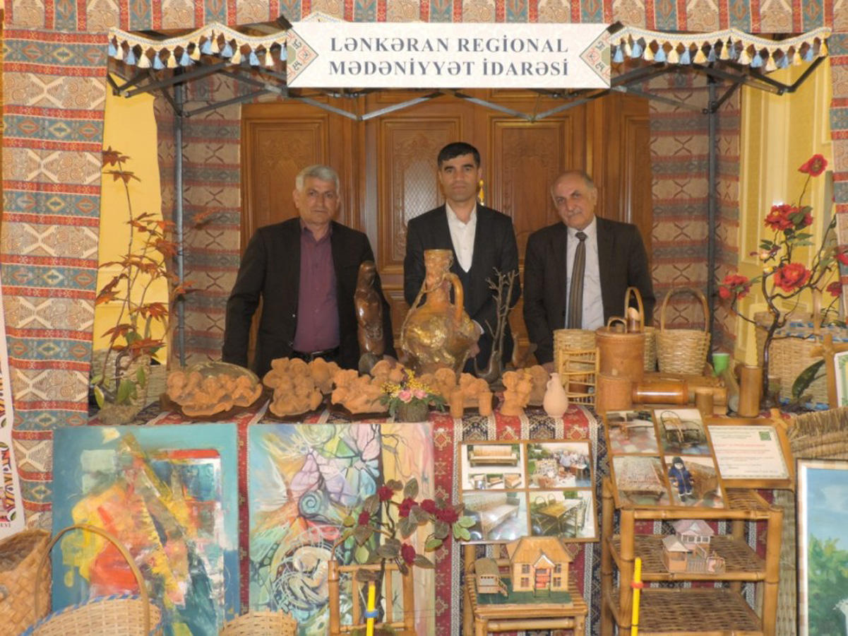 В Гяндже установлены шатры культурного разнообразия регионов (ФОТО)