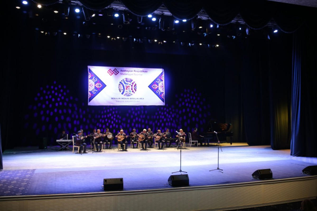 В Гяндже установлены шатры культурного разнообразия регионов (ФОТО)