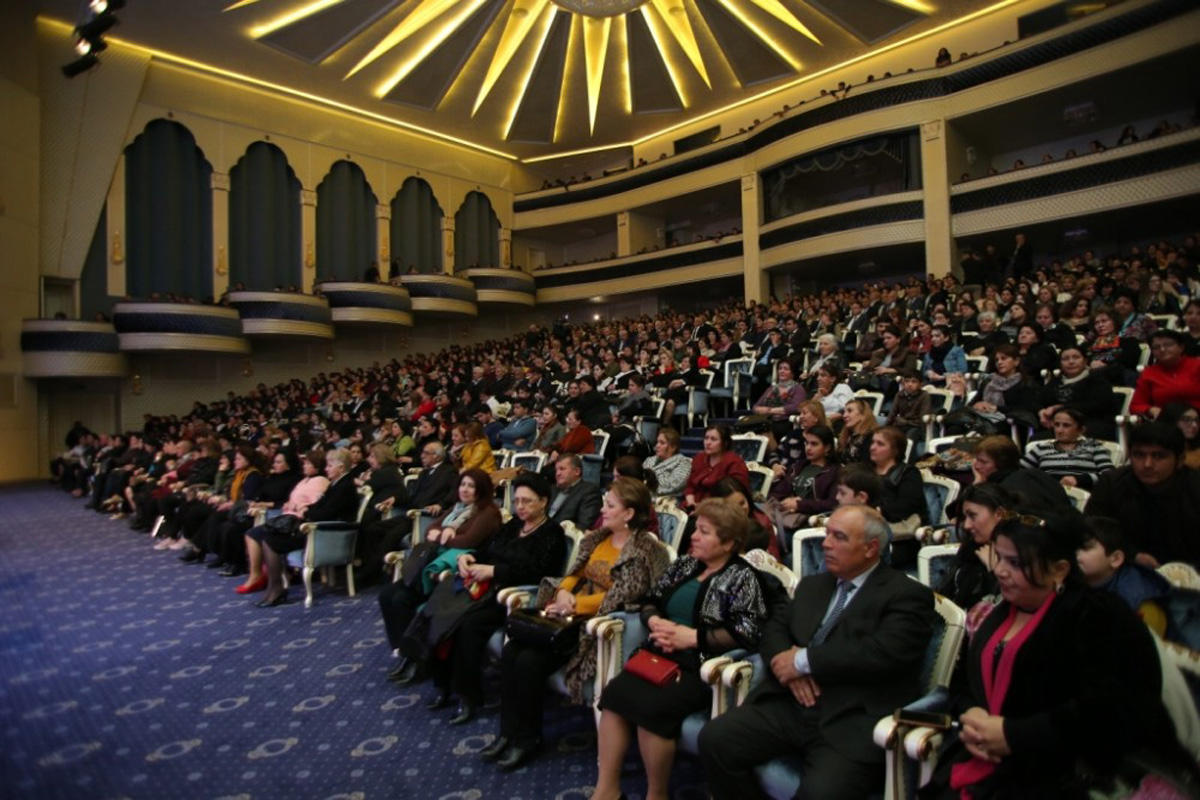 В Гяндже установлены шатры культурного разнообразия регионов (ФОТО)