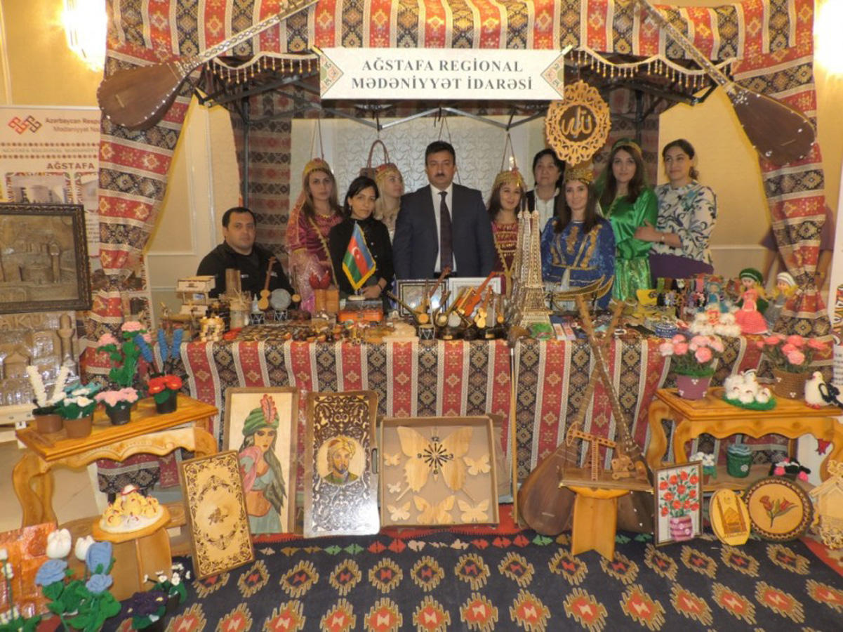 В Гяндже установлены шатры культурного разнообразия регионов (ФОТО)