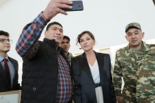 Первый вице-президент Мехрибан Алиева встретилась с военнослужащими, которых обеспечили высокотехнологичными протезами (ФОТО) (версия 2)