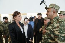 Первый вице-президент Мехрибан Алиева встретилась с военнослужащими, которых обеспечили высокотехнологичными протезами (ФОТО) (версия 2)
