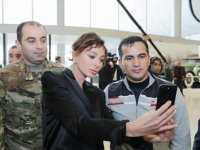 Первый вице-президент Мехрибан Алиева встретилась с военнослужащими, которых обеспечили высокотехнологичными протезами (ФОТО) (версия 2)