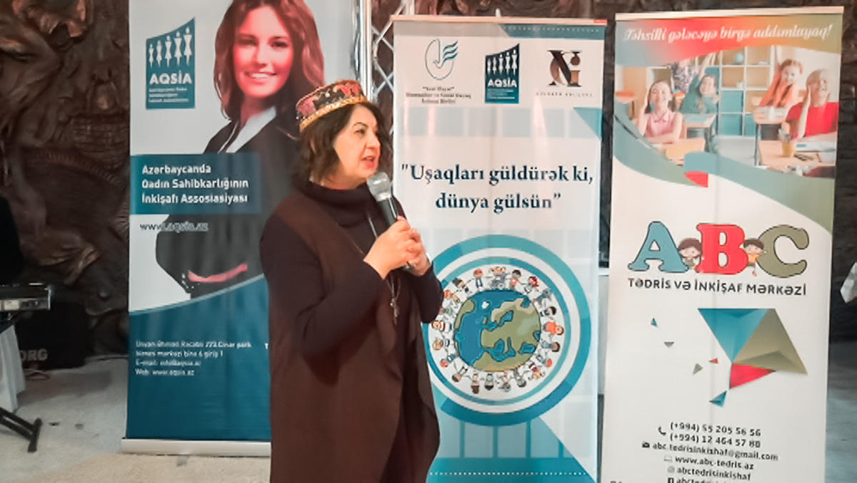 Для воспитанников Ходжалинской школы проведена благотворительная акция (ФОТО)