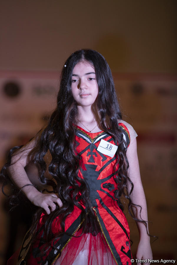 Самой юной модели Азербайджана…5 месяцев – очаровательные модницы и модники  (ФОТО)