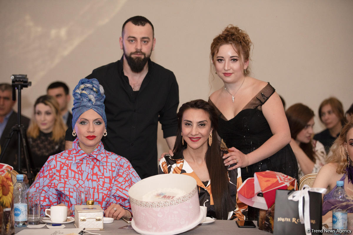 Самой юной модели Азербайджана…5 месяцев – очаровательные модницы и модники  (ФОТО)