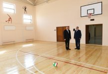 Президент Ильхам Алиев принял участие в открытии в бакинском поселке жилого комплекса для вынужденных переселенцев (ФОТО)