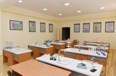 Президент Ильхам Алиев принял участие в открытии в бакинском поселке жилого комплекса для вынужденных переселенцев (ФОТО)