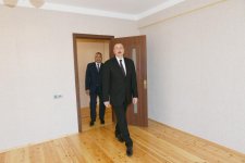Президент Ильхам Алиев принял участие в открытии в бакинском поселке жилого комплекса для вынужденных переселенцев (ФОТО)