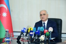 57 предпринимателей сгоревшего в Баку т/ц "Диглас" уже получили финансовую помощь - министр (ФОТО)