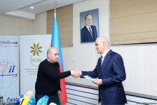 57 предпринимателей сгоревшего в Баку т/ц "Диглас" уже получили финансовую помощь - министр (ФОТО)