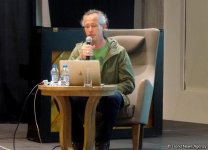 В Баку рассказали о том, почему архитекторам пора выбраться из своей башни (ФОТО)