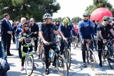 В Баку прошел велопробег под девизом «Меньше машин, больше жизни» (ФОТО)