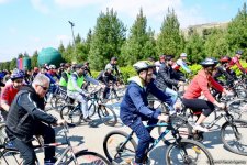В Баку прошел велопробег под девизом «Меньше машин, больше жизни» (ФОТО)